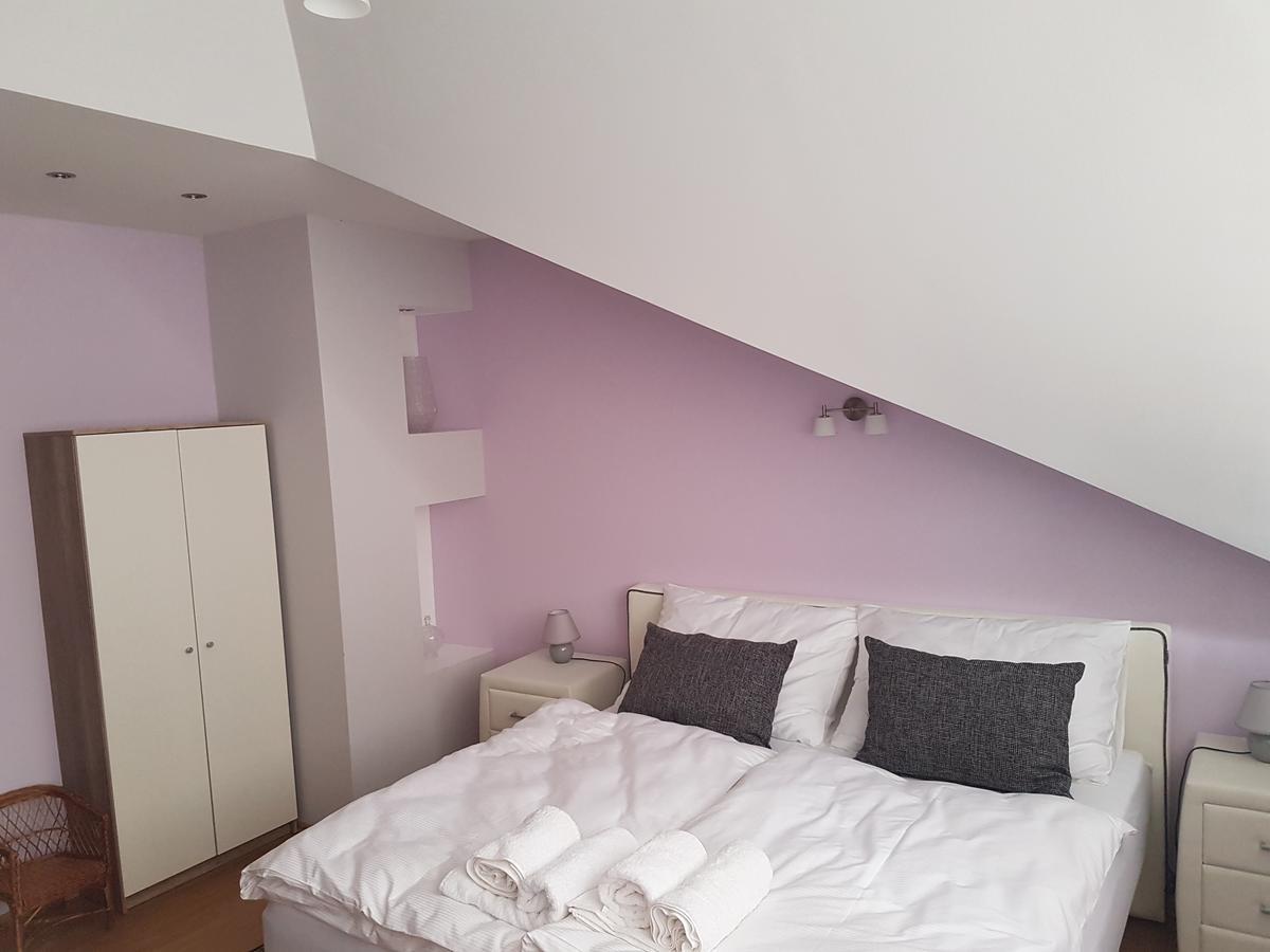 Agropenzion 7Divov Dolna Krupa Buitenkant foto